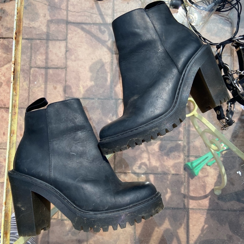 Dr Martens black high heel boots - sz US 7, UK 5, with zipper